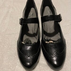 Women shoes